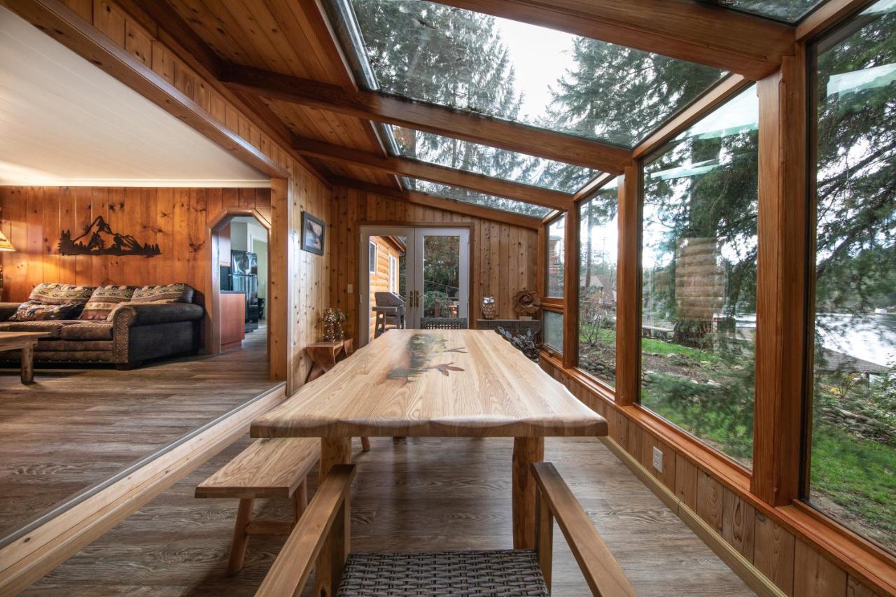 Maple Valley Koi Story Cabin On The Lake - Waterfront, Near Bike Trail מראה חיצוני תמונה